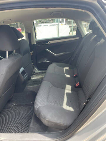 2012 Volkswagen Passat S