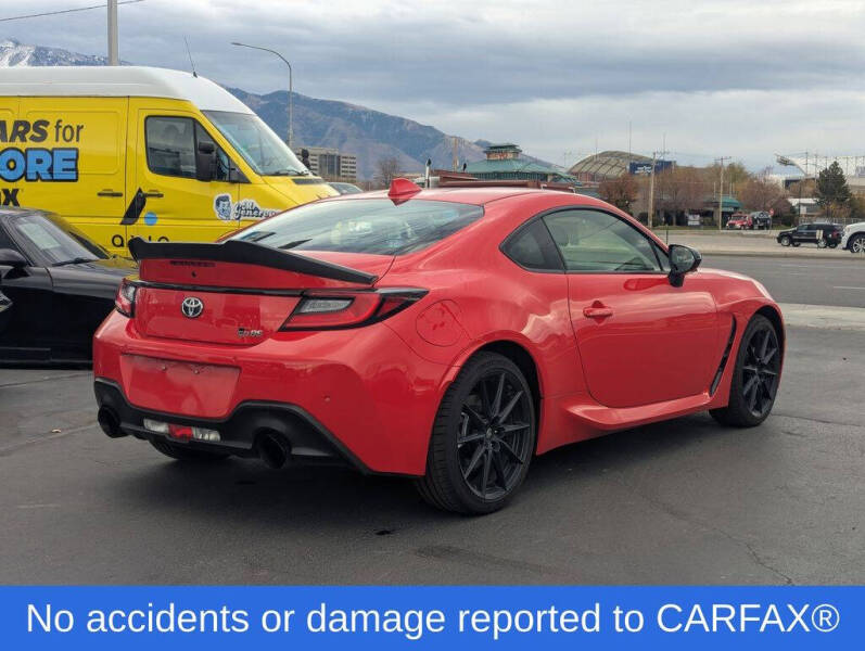 2025 Toyota GR86 Premium
