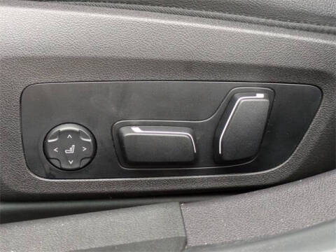 2024 BMW 3 Series 330e