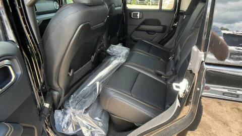 2025 Jeep Gladiator High Tide