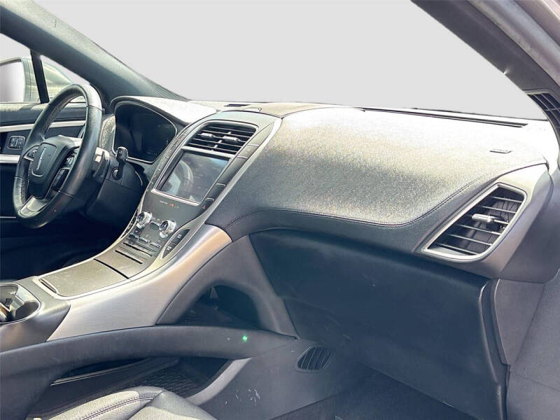 2020 Lincoln Nautilus Standard