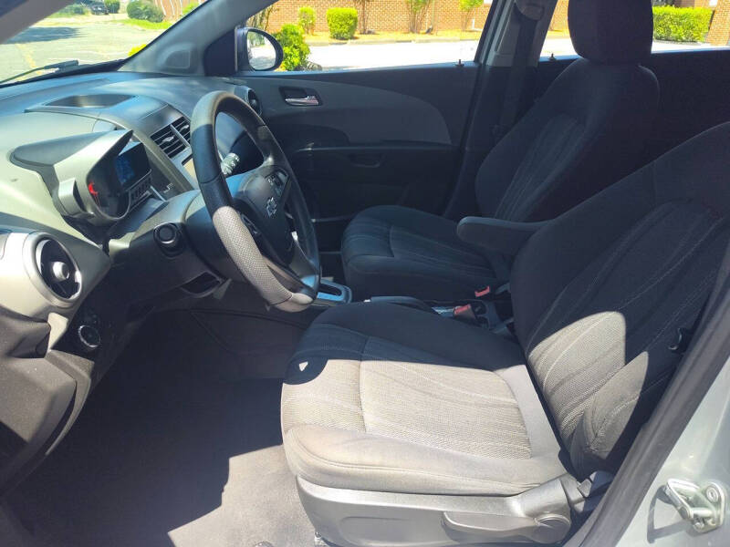 2016 Chevrolet Sonic LT Auto