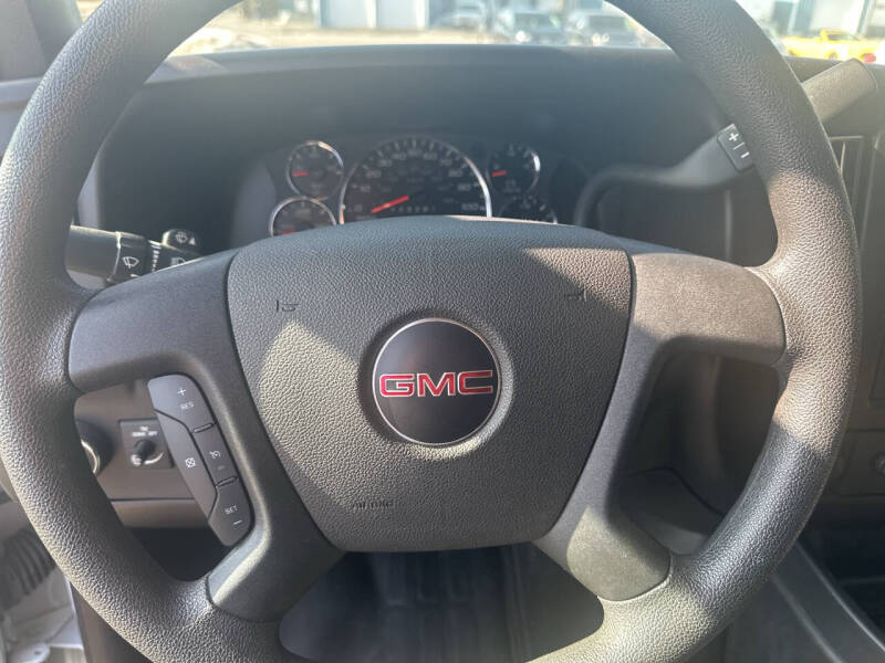 2023 GMC Savana 2500