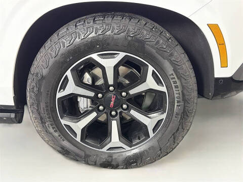 2025 GMC Yukon XL AT4