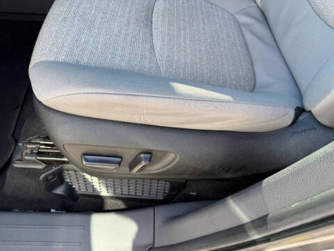 2024 Toyota Sienna LE 8-Passenger