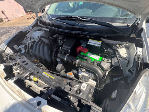 2018 Nissan Versa SV