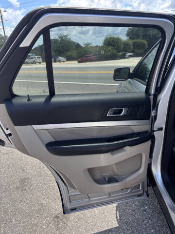 2018 Ford Explorer