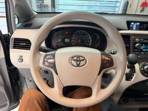 2014 Toyota Sienna