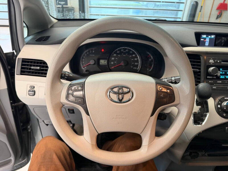 2014 Toyota Sienna