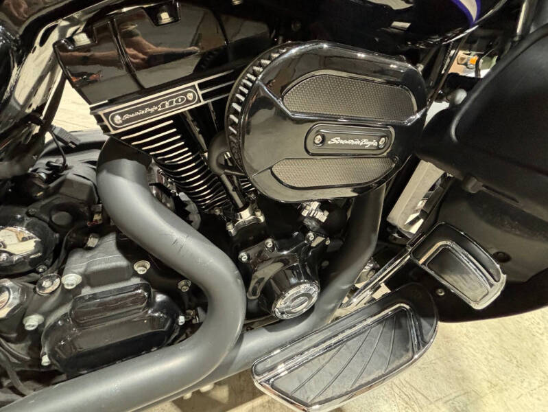 2016 Harley-Davidson Street Glide  Screaming Eagle