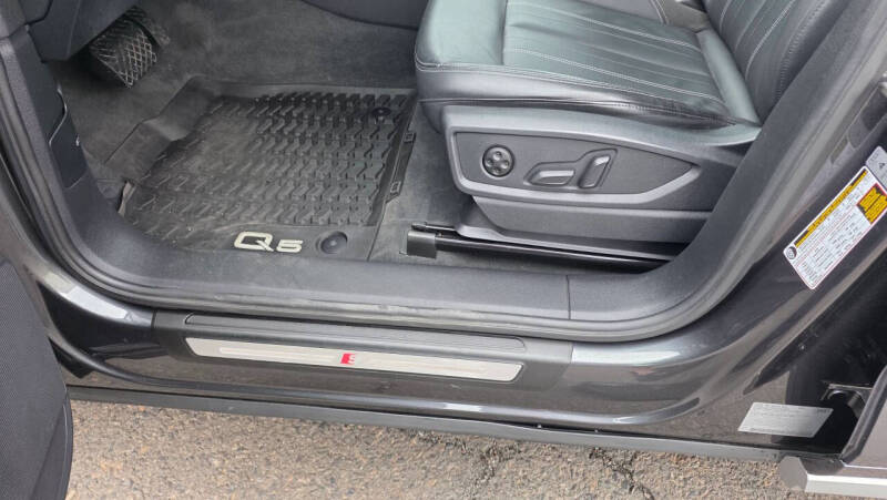2021 Audi Q5 e quattro Premium Plus 55 TFSI