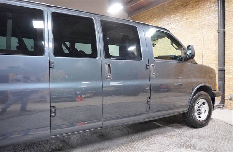 2017 Chevrolet Express LT 3500