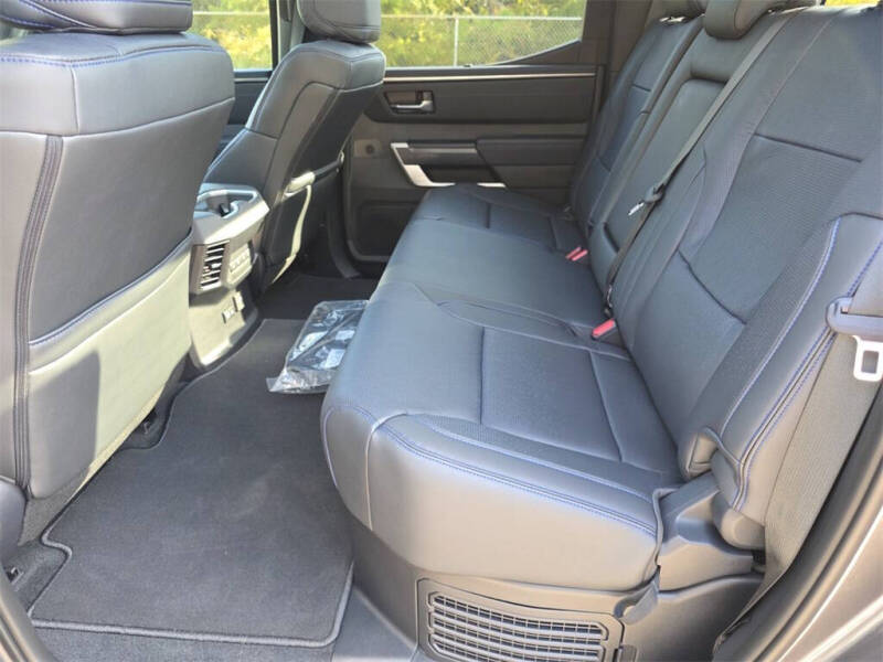 2025 Toyota Tundra Platinum HV