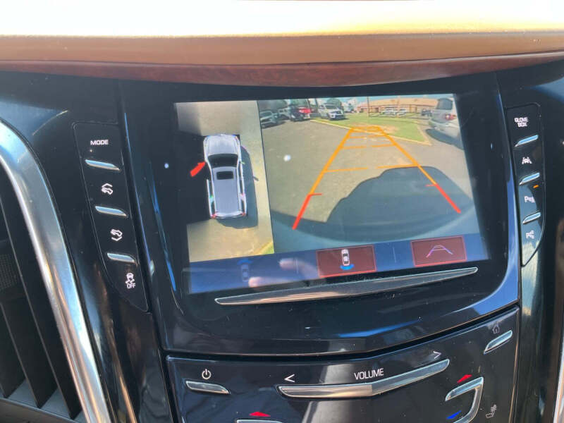 2017 Cadillac Escalade Platinum