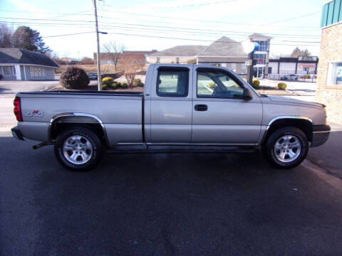 2004 Chevrolet Silverado 1500 Work Truck