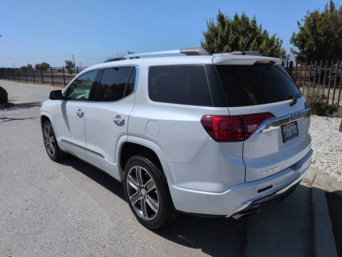 2019 GMC Acadia Denali