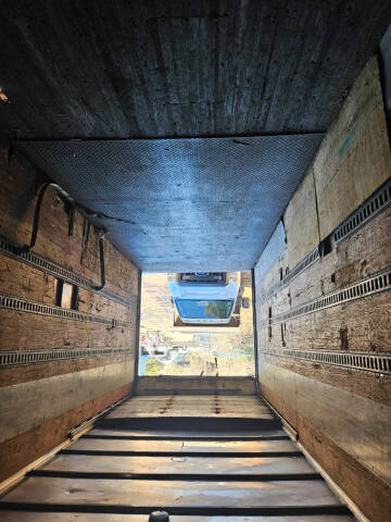 2002 Freightliner F70