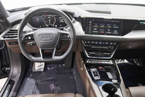 2023 Audi e-tron GT quattro Prestige