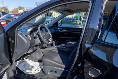 2018 Nissan Pathfinder SV