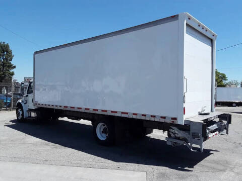2016 Freightliner M2 106
