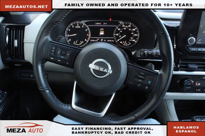 2022 Nissan Pathfinder SV