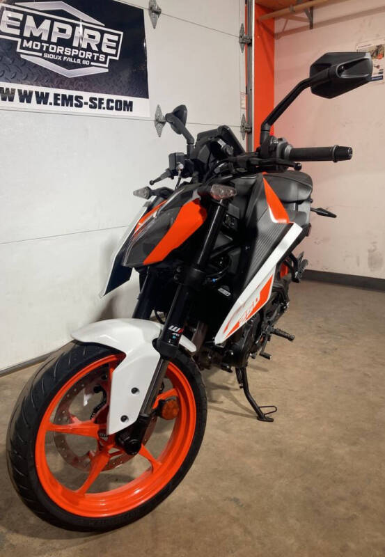 2024 KTM 250 Duke