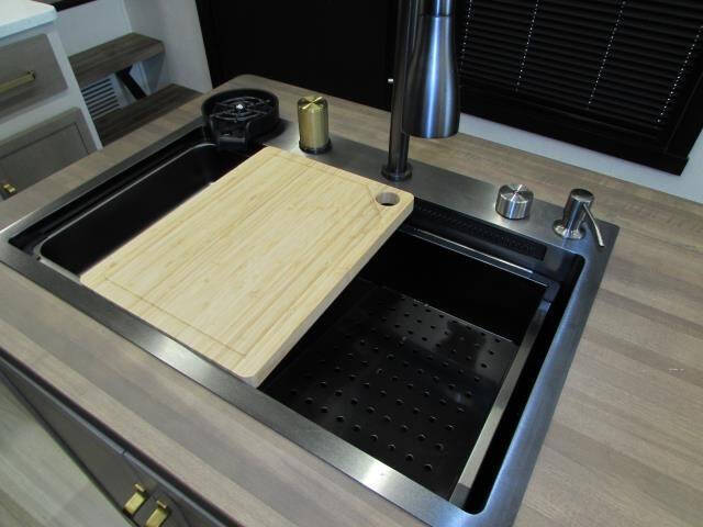 2025 Forest River 38 VERANDA