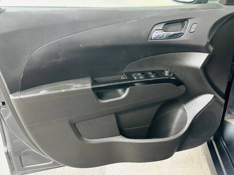 2019 Chevrolet Sonic LT Auto