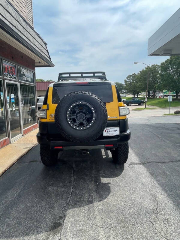 2007 Toyota FJ Cruiser Base photo 25