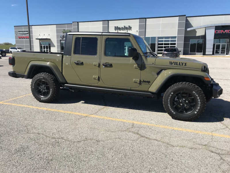 2025 Jeep Gladiator Willys