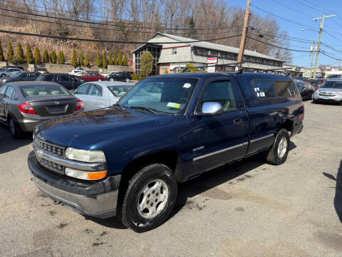 2000 Chevrolet Silverado 1500 for sale at ERNIE'S AUTO in Waterbury CT