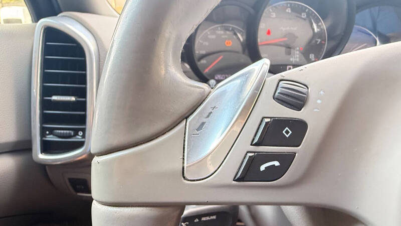 2011 Porsche Cayenne S Hybrid