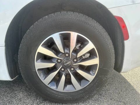 2024 Chrysler Pacifica Plug-In Hybrid