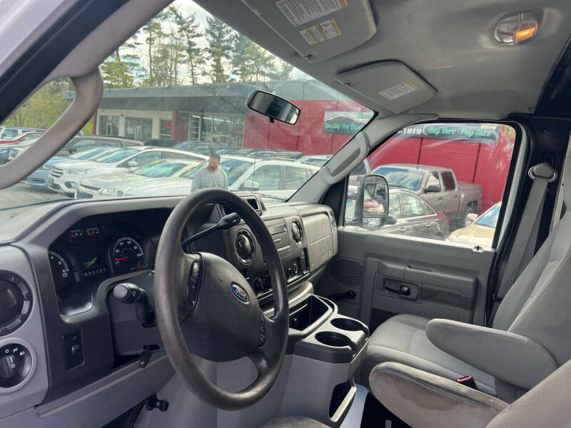 2013 Ford E-Series E-350 SD