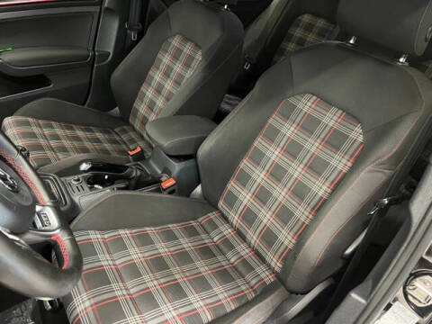 2017 Volkswagen Golf GTI S