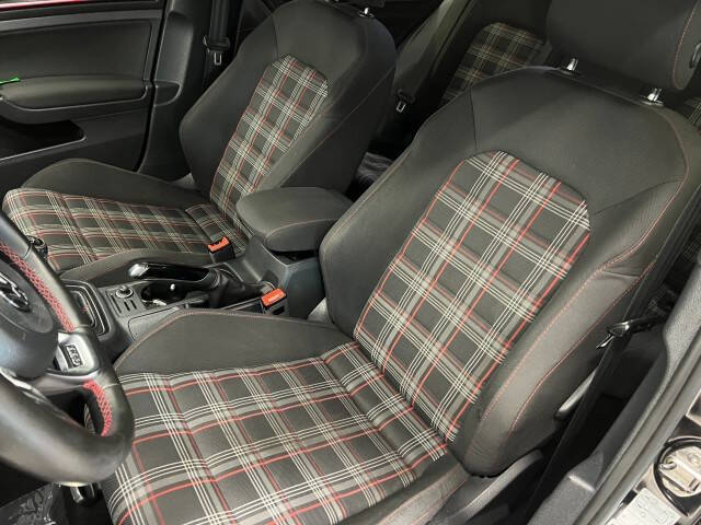 2017 Volkswagen Golf GTI S