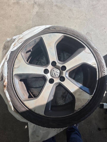 2017 Volkswagen Golf GTI SE