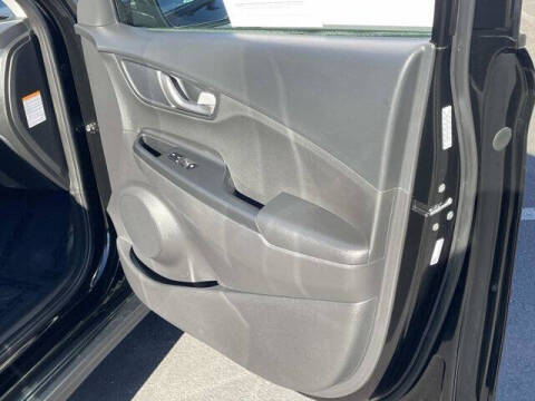 2023 Hyundai Kona Electric SE