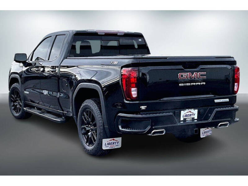 2025 GMC Sierra 1500 Elevation
