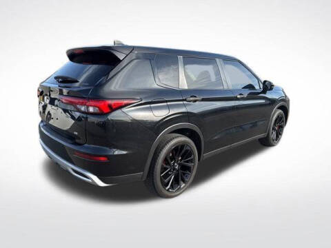 2024 Mitsubishi Outlander SE Black Edition