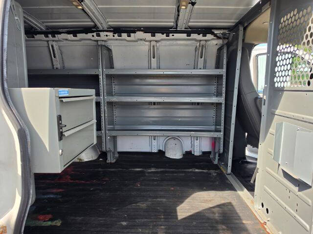 2017 GMC Savana 2500