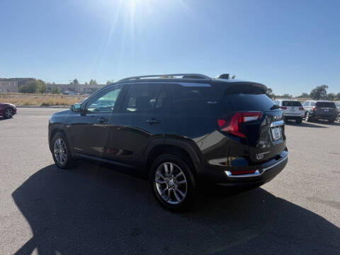 2024 GMC Terrain SLT