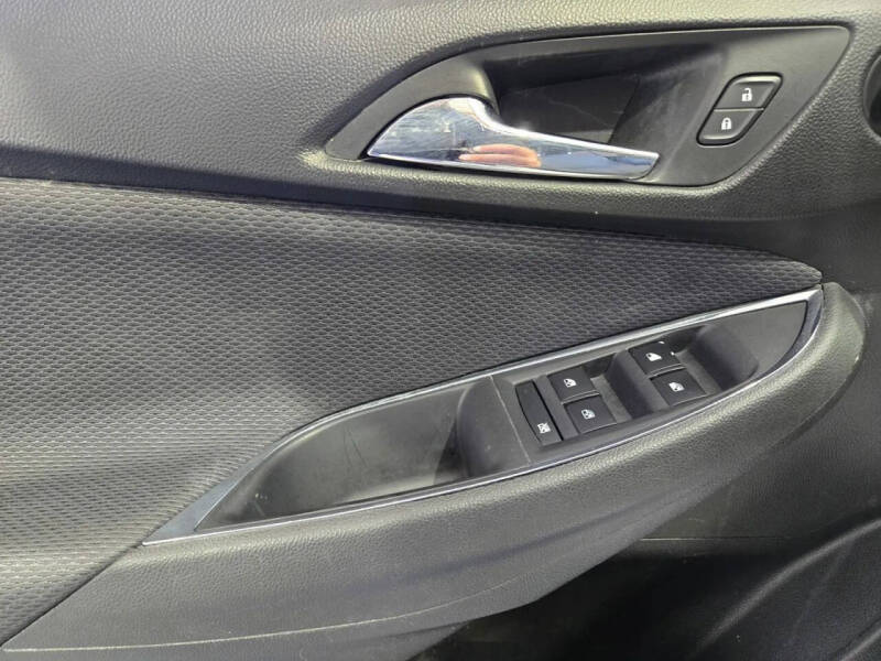 2018 Chevrolet Cruze LT Auto