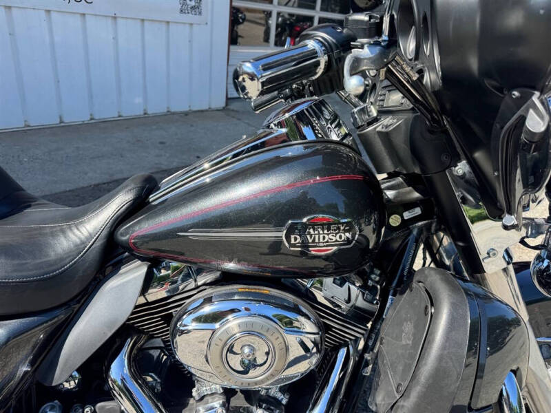 2009 Harley-Davidson FLHTCU -