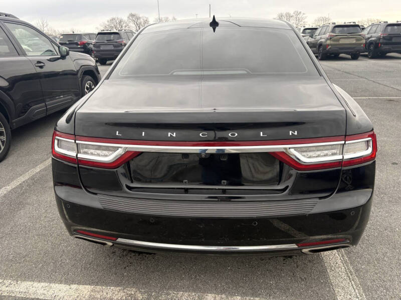 2019 Lincoln Continental Select