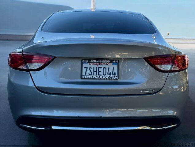 2016 Chrysler 200 Limited