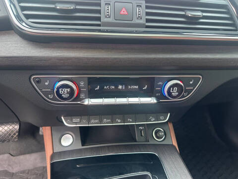 2021 Audi Q5 quattro Prestige 45 TFSI