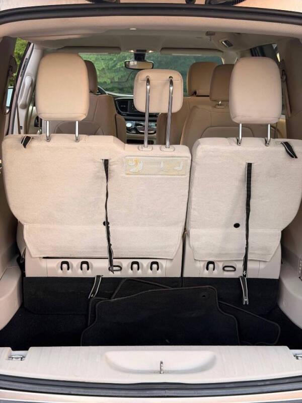 2017 Chrysler Pacifica Touring