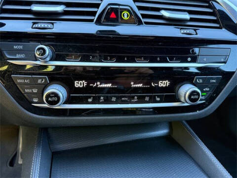 2022 BMW 5 Series 530i