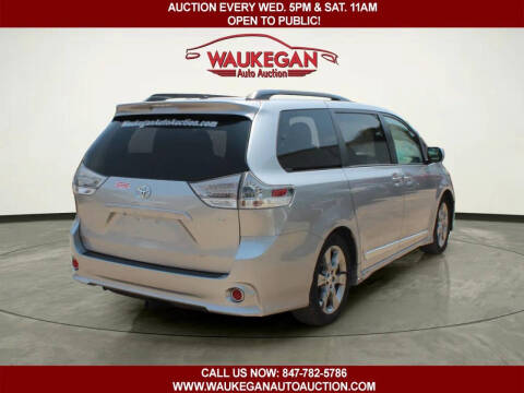 2011 Toyota Sienna SE 8-Passenger